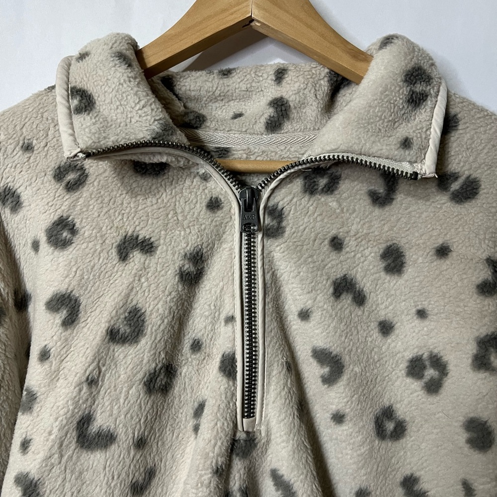 Abercrombie & Fitch Soft AF Cream & Black Fleece Leopard Quarter Zip Size XL - Picture 2 of 8